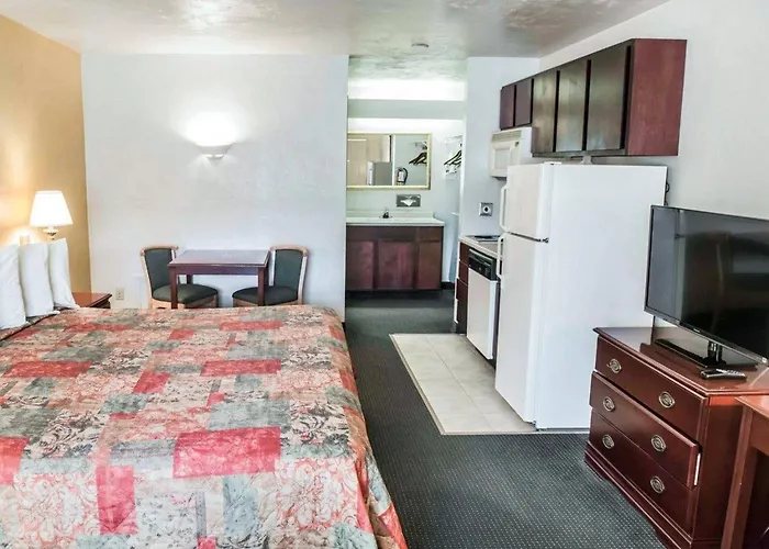 Motel Suburban Near 3*